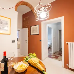  Apartment Toselli